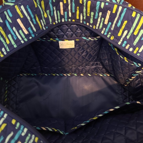 Vera Bradley | Katalina Showers |  Weekender Travel Bag - Picture 5 of 9